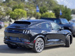 Ford Mustang Mach-E GT AWD 2025