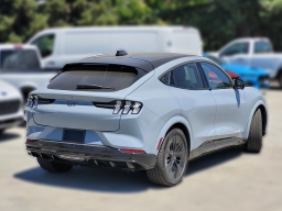Ford Mustang Mach-E GT AWD 2025