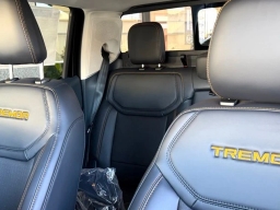 Ford Maverick Tremor AWD SuperCrew 2026