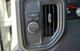 Chevrolet Silverado 1500 Work Truck 2WD Reg Cab 140" 2026