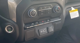 Chevrolet Silverado 1500 Work Truck 4WD Reg Cab 126" 2026