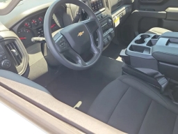 Chevrolet Silverado 1500 Custom 2WD Crew Cab 147" 2026