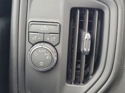 Chevrolet Silverado 1500 Custom 2WD Crew Cab 147" 2026