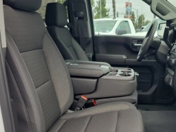 Chevrolet Silverado 1500 Custom 2WD Crew Cab 147" 2026