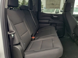 Chevrolet Silverado 1500 Custom 2WD Crew Cab 147" 2026