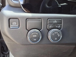 Chevrolet Silverado 1500 LT 2WD Crew Cab 147" 2026