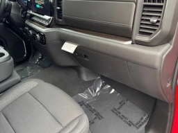 Chevrolet Silverado 1500 LT 2WD Crew Cab 147" 2025