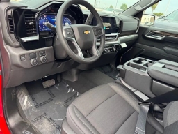 Chevrolet Silverado 1500 LT 2WD Crew Cab 147" 2025