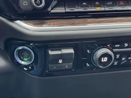 Chevrolet Silverado 1500 LT 2WD Crew Cab 147" 2025