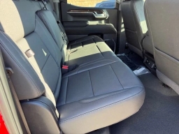 Chevrolet Silverado 1500 LT 4WD Crew Cab 147" 2025