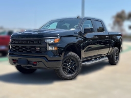 Chevrolet Silverado 1500 Custom Trail Boss 4WD Crew Cab 147" 2026