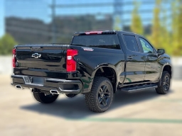 Chevrolet Silverado 1500 Custom Trail Boss 4WD Crew Cab 147" 2026