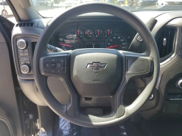Chevrolet Silverado 1500 Custom Trail Boss 4WD Crew Cab 157" 2026