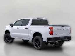 Chevrolet Silverado 1500 Custom Trail Boss 4WD Crew Cab 147" 2026
