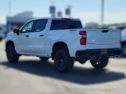 Chevrolet Silverado 1500 Custom Trail Boss 4WD Crew Cab 157" 2026