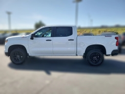Chevrolet Silverado 1500 Custom Trail Boss 4WD Crew Cab 157" 2026