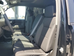 Chevrolet Silverado 1500 Custom Trail Boss 4WD Crew Cab 147" 2026