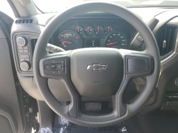 Chevrolet Silverado 1500 Custom Trail Boss 4WD Crew Cab 147" 2026