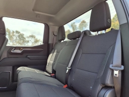 Chevrolet Silverado 1500 LT 4WD Crew Cab 147" 2026