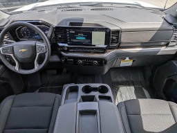 Chevrolet Silverado 1500 LT 4WD Crew Cab 147" 2026