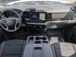 Chevrolet Silverado 1500 LT 4WD Crew Cab 147" 2026