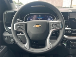 Chevrolet Silverado 1500 LT 4WD Crew Cab 147" 2026
