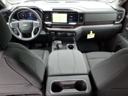 Chevrolet Silverado 1500 LT 4WD Crew Cab 157" 2026