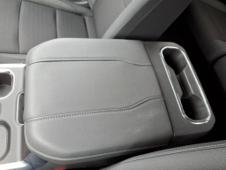 Chevrolet Silverado 1500 LT 4WD Crew Cab 157" 2026