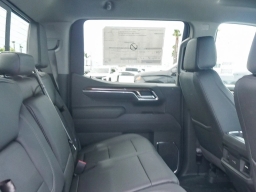 Chevrolet Silverado 1500 RST 4WD Crew Cab 157" 2026