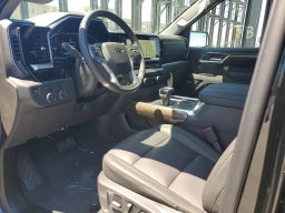 Chevrolet Silverado 1500 LT Trail Boss 4WD Crew Cab 147" 2026