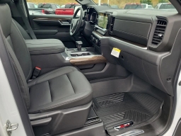 Chevrolet Silverado 1500 LT Trail Boss 4WD Crew Cab 147" 2026
