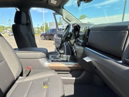 Chevrolet Silverado 1500 LT Trail Boss 4WD Crew Cab 157" 2026