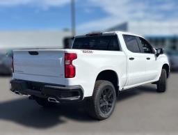 Chevrolet Silverado 1500 LT Trail Boss 4WD Crew Cab 157" 2026
