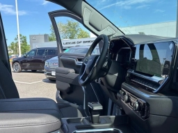 Chevrolet Silverado 1500 LT Trail Boss 4WD Crew Cab 157" 2026