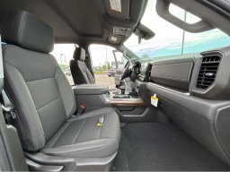 Chevrolet Silverado 1500 LT Trail Boss 4WD Crew Cab 147" 2026