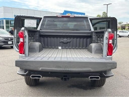 Chevrolet Silverado 1500 LT Trail Boss 4WD Crew Cab 147" 2026
