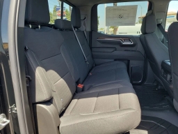 Chevrolet Silverado 1500 LT Trail Boss 4WD Crew Cab 147" 2026