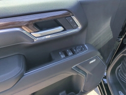 Chevrolet Silverado 1500 LT Trail Boss 4WD Crew Cab 147" 2026