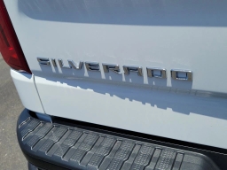 Chevrolet Silverado 1500 LT Trail Boss 4WD Crew Cab 147" 2026