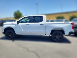 Chevrolet Silverado 1500 LT Trail Boss 4WD Crew Cab 147" 2026