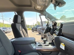 Chevrolet Silverado 1500 LT Trail Boss 4WD Crew Cab 147" 2026