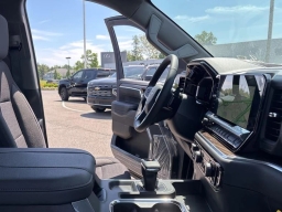 Chevrolet Silverado 1500 LT Trail Boss 4WD Crew Cab 147" 2026