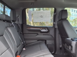 Chevrolet Silverado 1500 LT Trail Boss 4WD Crew Cab 147" 2026