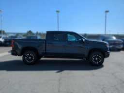 Chevrolet Silverado 1500 ZR2 4WD Crew Cab 147" 2026