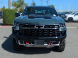 Chevrolet Silverado 1500 ZR2 4WD Crew Cab 147" 2026