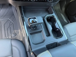 Chevrolet Silverado 1500 ZR2 4WD Crew Cab 147" 2026