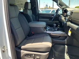 Chevrolet Silverado 1500 ZR2 4WD Crew Cab 147" 2026