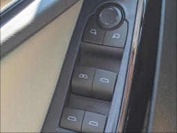 Chevrolet Equinox FWD ACTIV 4dr 2026