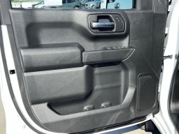 GMC Sierra 1500 Pro 4WD Crew Cab 157" 2026