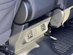 GMC Sierra 1500 Pro 4WD Crew Cab 157" 2026